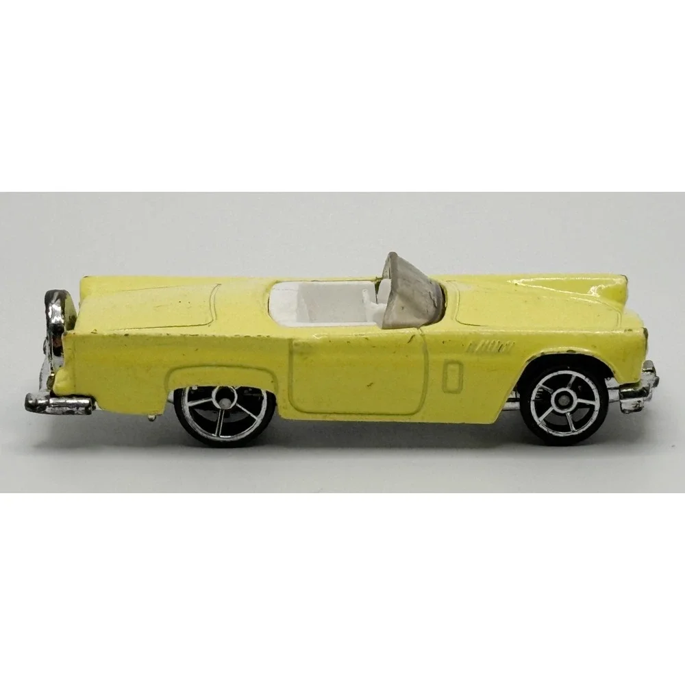 Matchbox 1957 Ford‎ Thunderbird Yellow 1988 Die-Cast 1:64